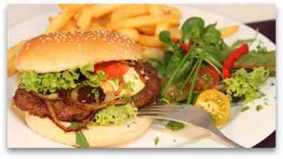 Broodje hamburger schotel