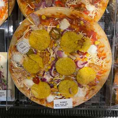 Verse pizza taco pulled chicken