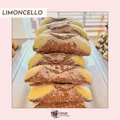 Limoncello cannoli