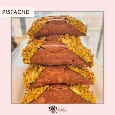 Pistache cannoli
