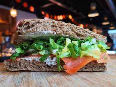 Broodje gerookte zalm