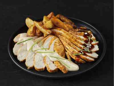 Kipfilet in saus + Roseval aardappels (1000 gram)