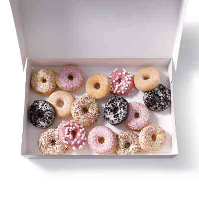 Traktatiebox donuts