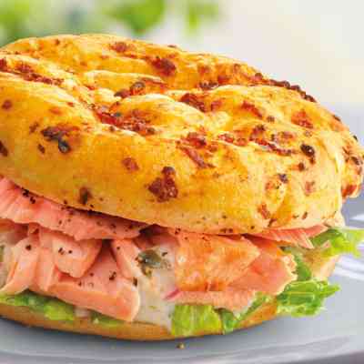 Focaccia gravad lax van verse zalm