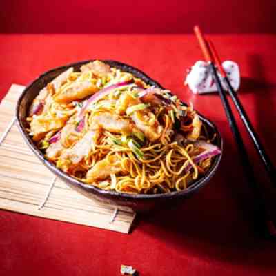 Gebakken noedels met kip