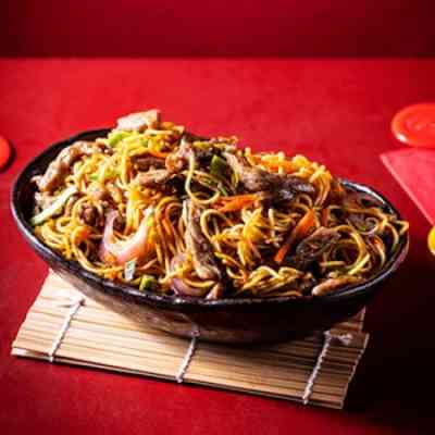 Gebakken noedels met rundvlees